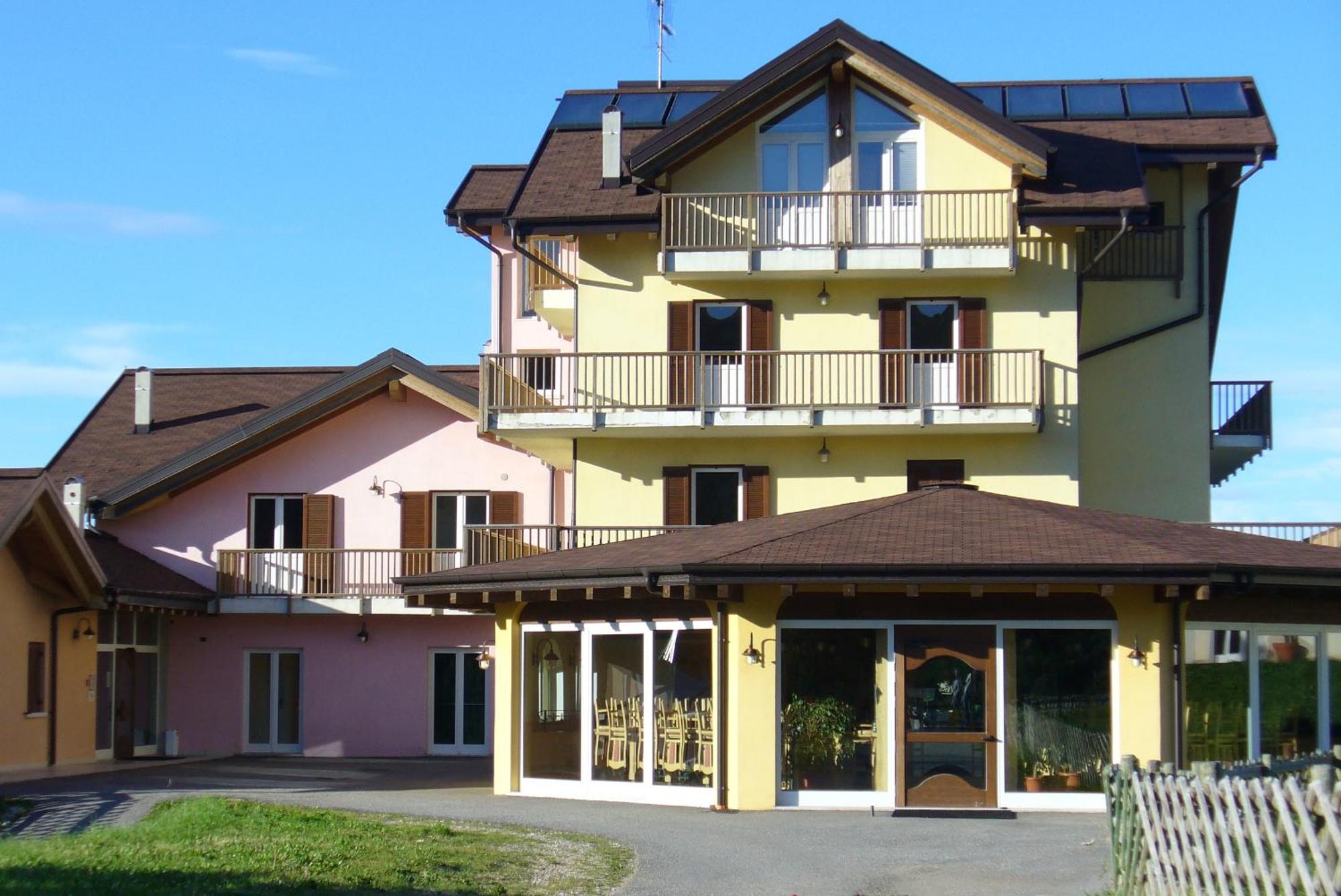 Hotel Residence Bellavista Brentonico Eksteriør bilde